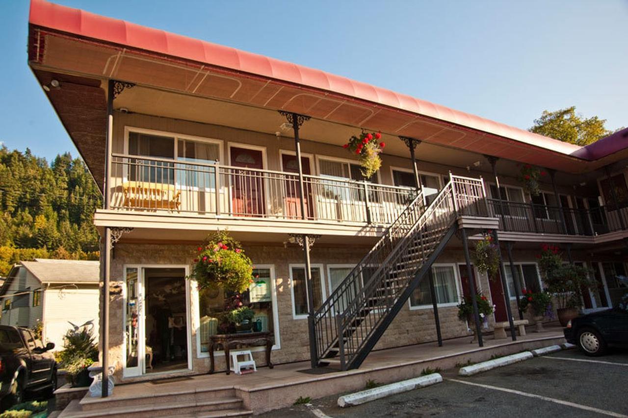 The Classic Horseshoe Bay Motel Західний Ванкувер Екстер'єр фото